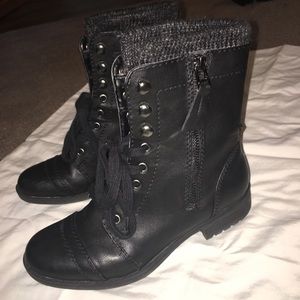 black boots size 6 1/2